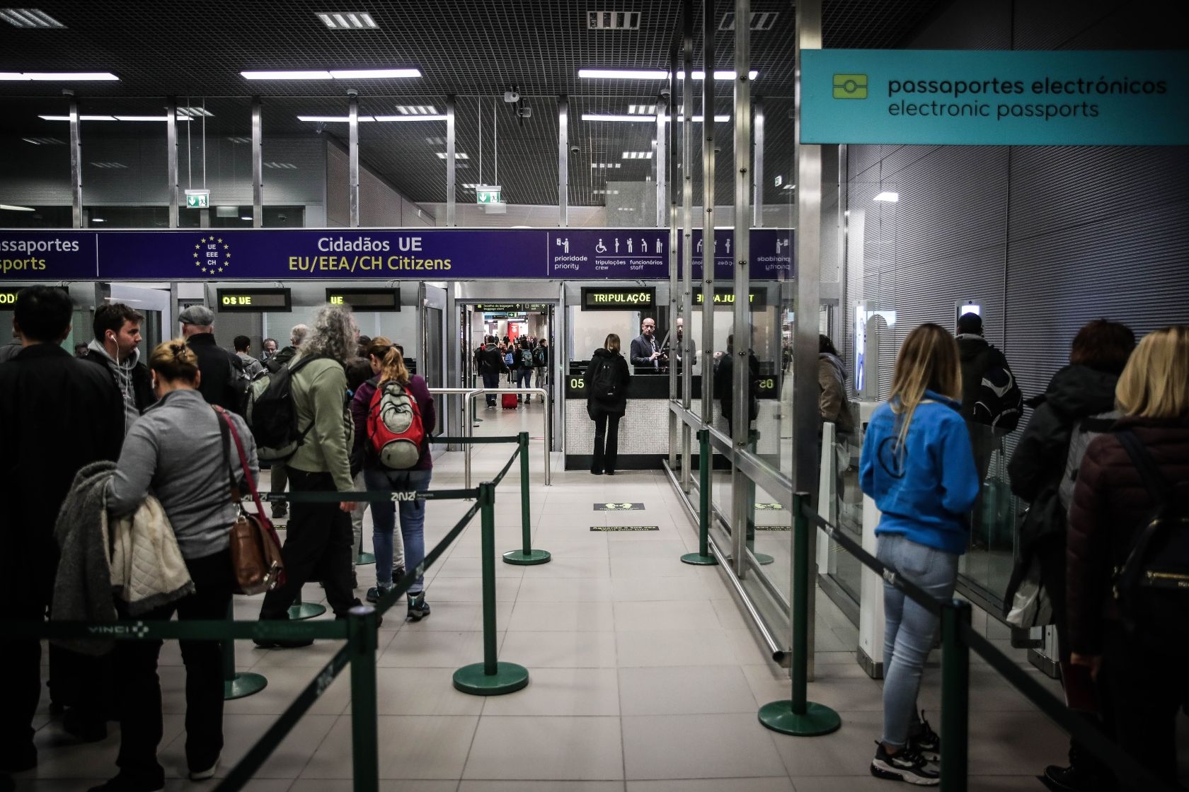 Aéroport Passeport Contrôle aux Frontières 